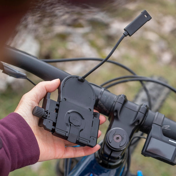 Universal Charging Phone Clamp