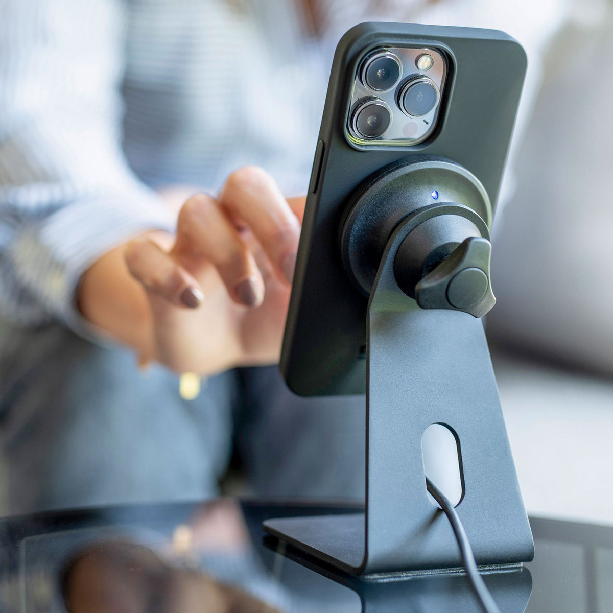 Charging Office Stand